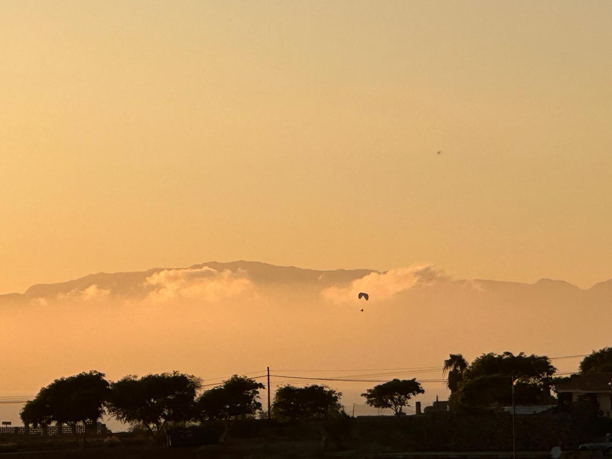 Tenerife Holidays Адехе Экстерьер фото
