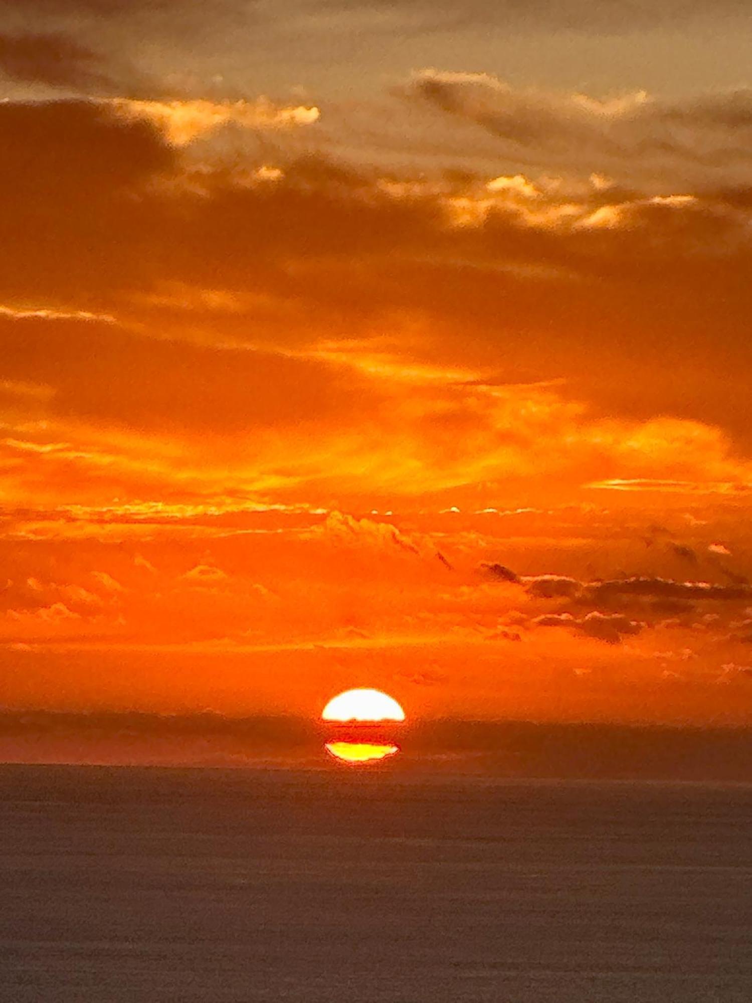 Tenerife Holidays Адехе Экстерьер фото
